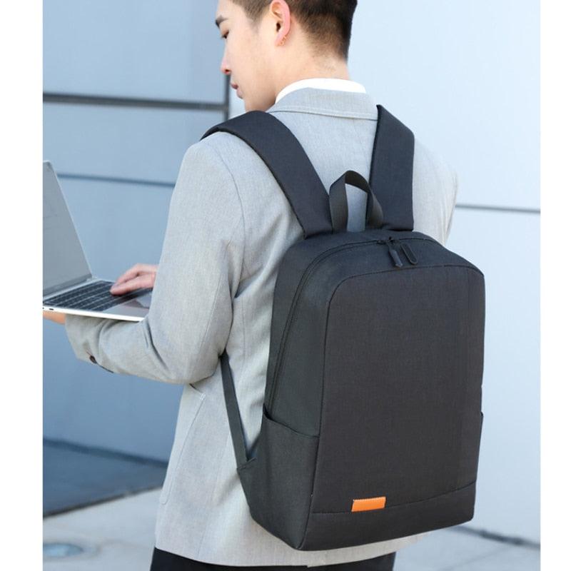 Mochila Masculina Impermeável - USB Externo